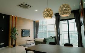 Suasana Lifestyle Suites By Keystone